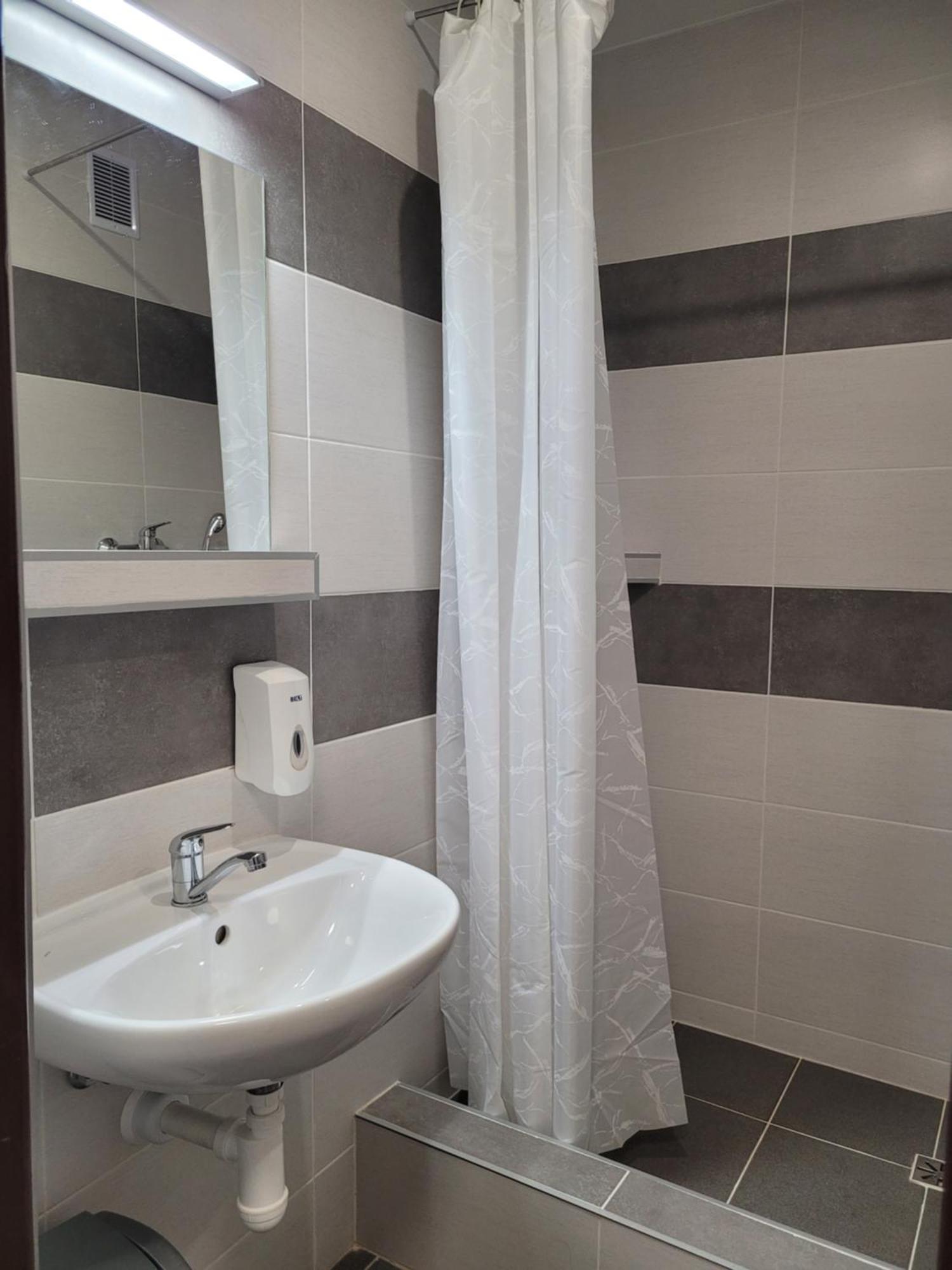 Hotel Studentsky Domov B31 Prešov Esterno foto